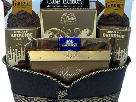 Holiday Elegance Gift Basket - Savor a variety of rich, decadent flavors, from classic milk and dark chocolates to exotic fruit-infused truffles - Canadian Distribution Fashion