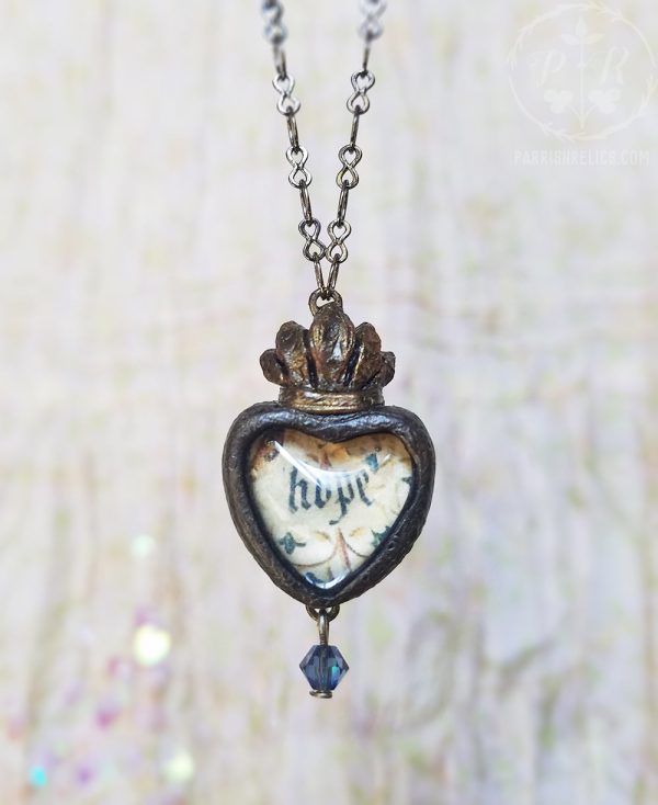 hope ~ Sacred Heart Pictorial Shrine Amulet Hot on Sale